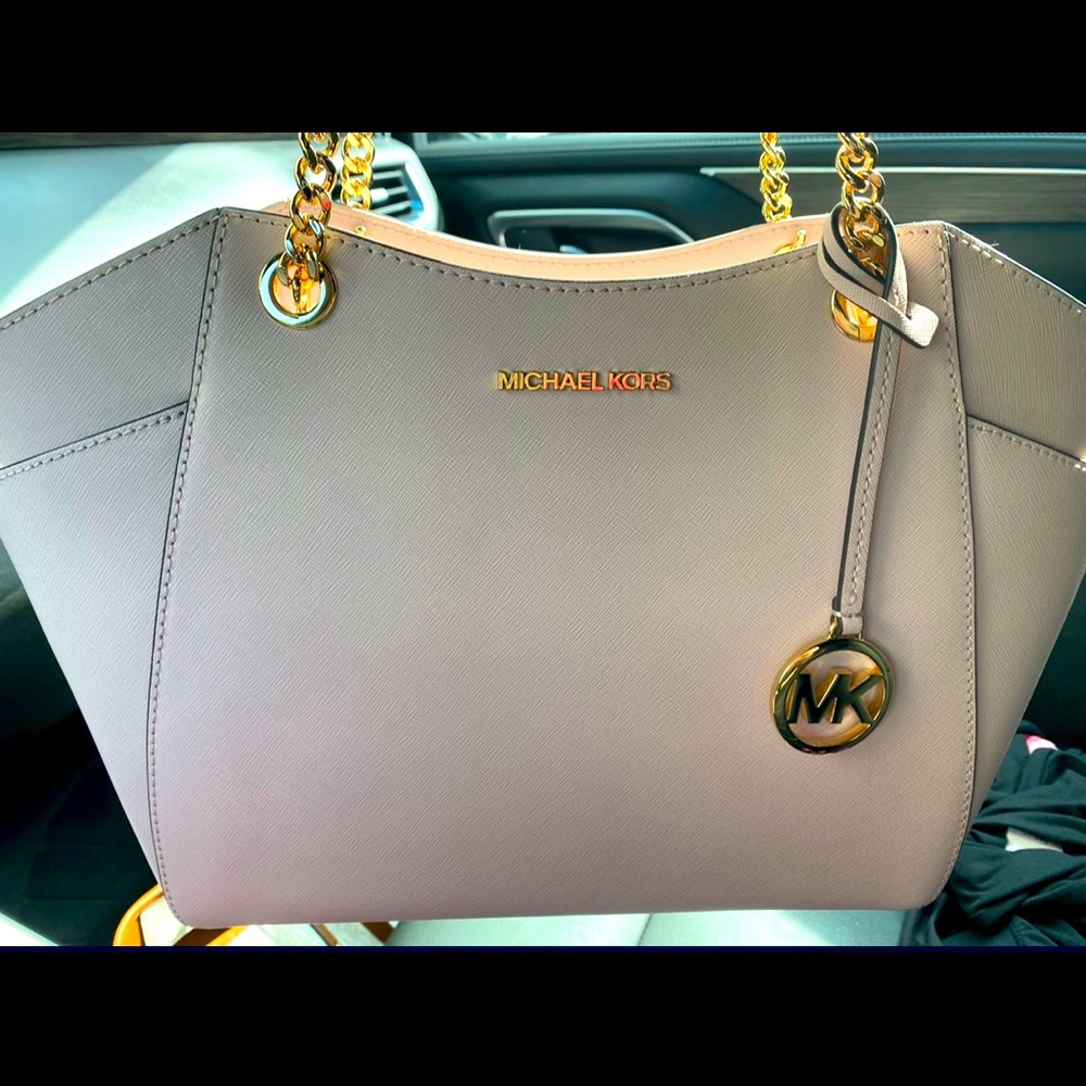 Brand new, never used MK Purse.